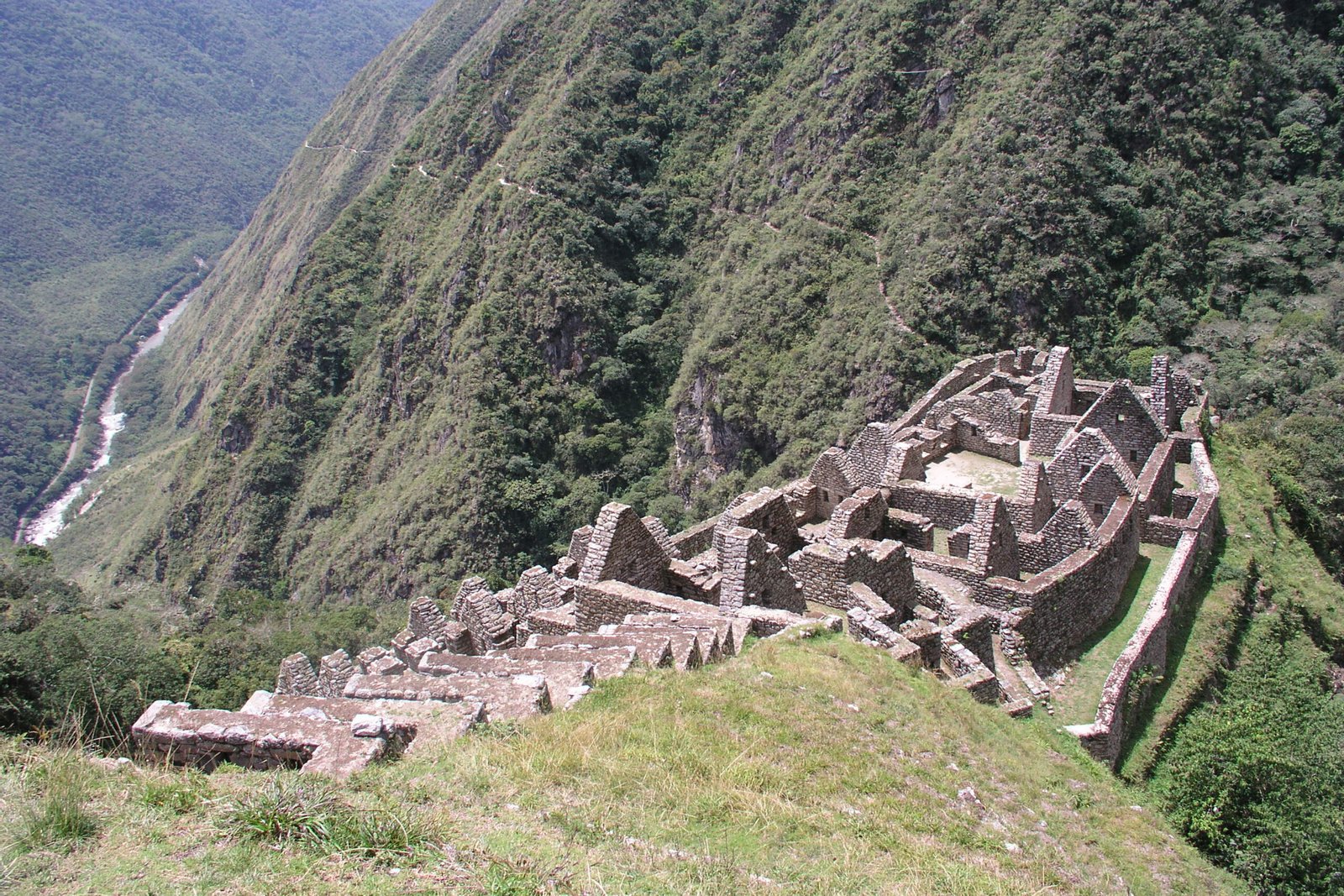 Express Inca Trail to Machu Picchu 2D - view 2